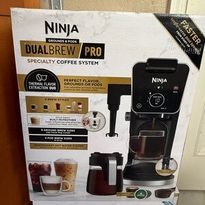 Ninja DualBrew Pro Specialty Coffee Maker - Black and White